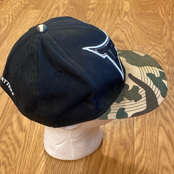 Tapout Cherokee Cap Hat Black  / Camo Woodland - Picture 2 of 7